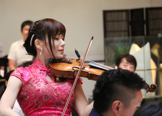 http://ayako-ishikawa.com/schedule/assets_c/2015/07/ayafamikai_kyakuseki-thumb-300x214-2940.jpg