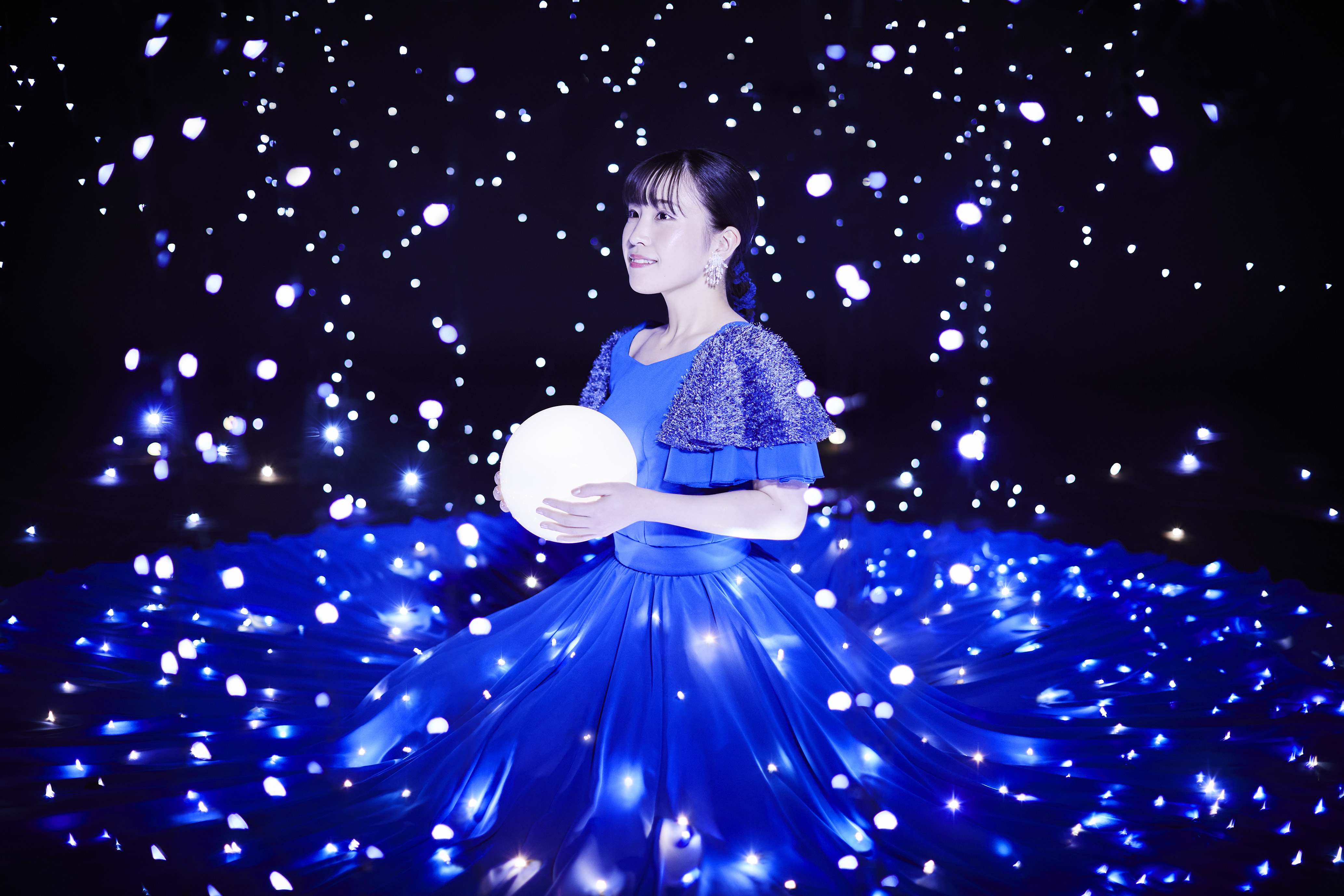 https://ayako-ishikawa.com/s3/skiyaki/uploads/ckeditor/pictures/726161/%E9%88%B4%E6%9C%A8%E3%81%BF%E3%81%AE%E3%82%8A_%E5%A4%9C%E7%A9%BA_%E3%82%A2%E3%83%BC%E5%86%99.jpg
