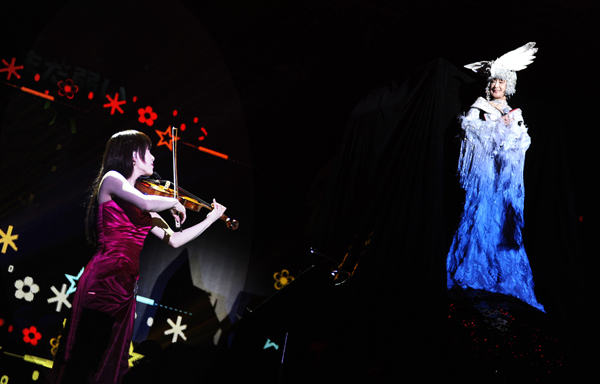 https://ayako-ishikawa.com/s3/skiyaki/uploads/ckeditor/pictures/736135/152085__E5_B9_B8_E5_AD_90_E3_81_95_E3_82_93_E3_82_B3_E3_83_A9_E3_83_9C.jpg